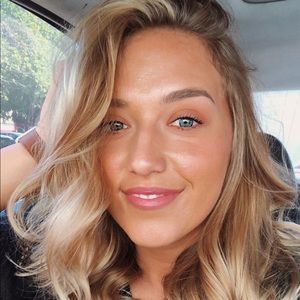 Meet your Posher, Natalie